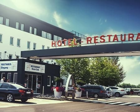 Hotel Servus Europa Suben Exteriör bild